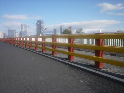 道路防撞護欄 0.6m 紅色/黃色